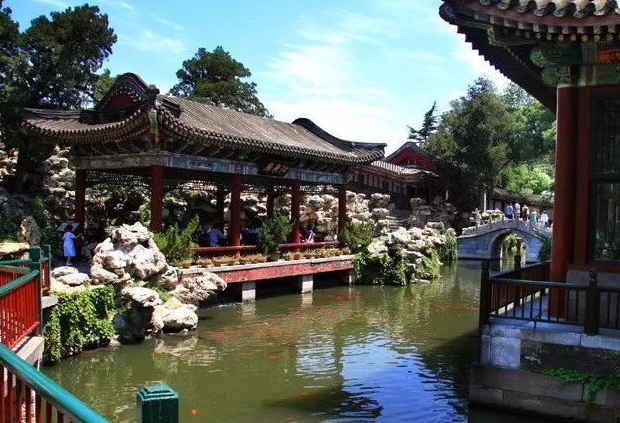 我國園林在設(shè)計(jì)上的手法！